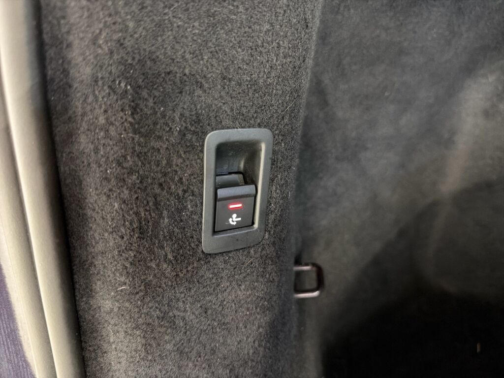 Audi Q4 e-tron 2023 Vihreä