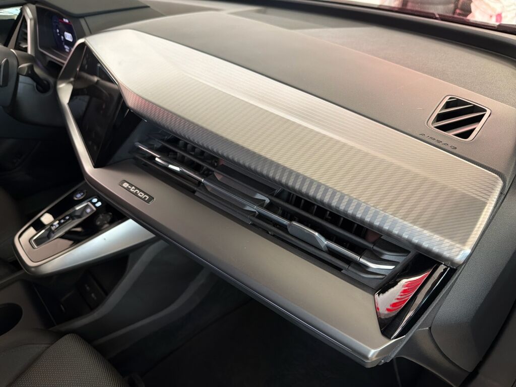 Audi Q4 e-tron 2023 Vihreä