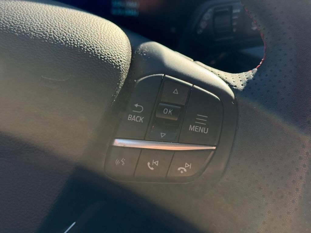 Ford Kuga 2023 Harmaa