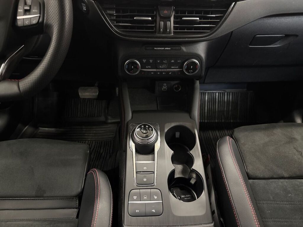 Ford Kuga 2023 Harmaa