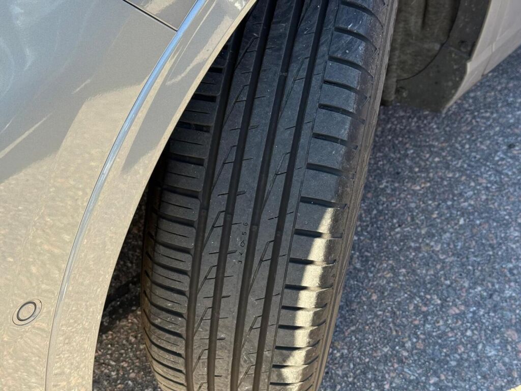 Ford Kuga 2023 Harmaa