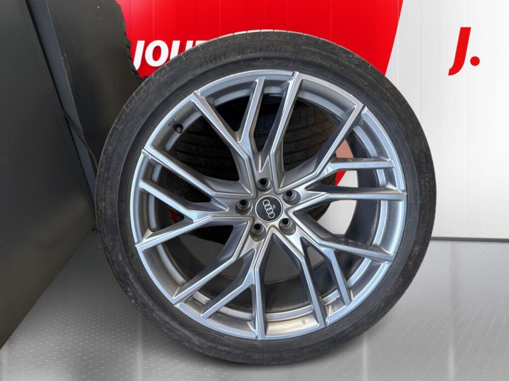 Audi Q4 e-tron 2023 Musta