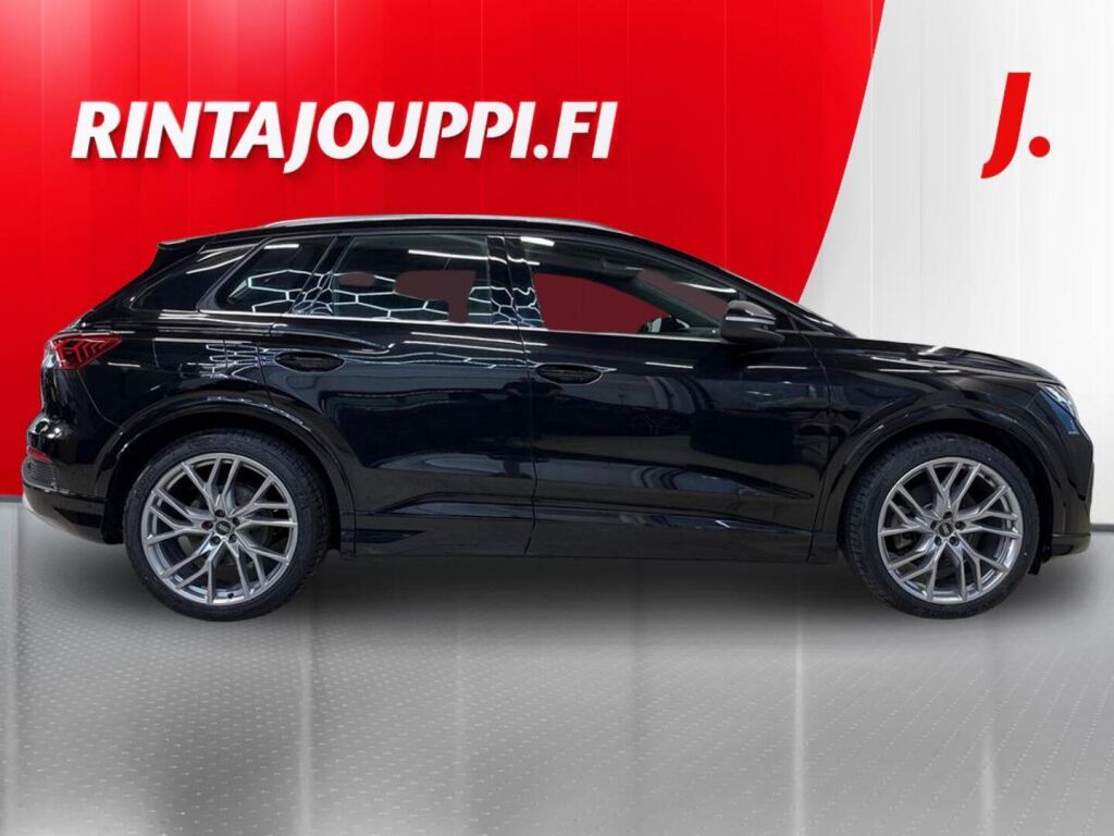 Audi Q4 e-tron 2023 Musta