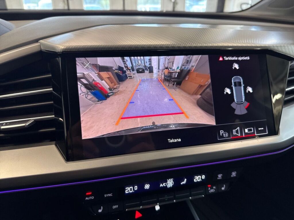 Audi Q4 e-tron 2023 Musta