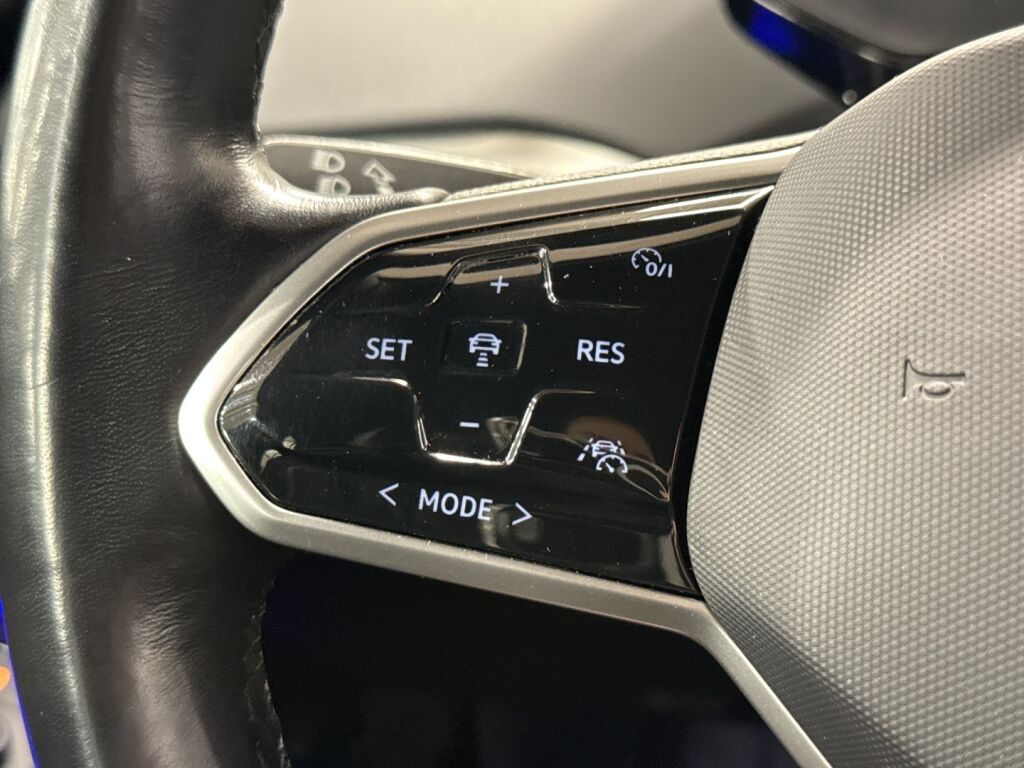 Volkswagen ID.4 2023 Musta