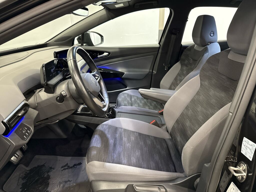 Volkswagen ID.4 2023 Musta