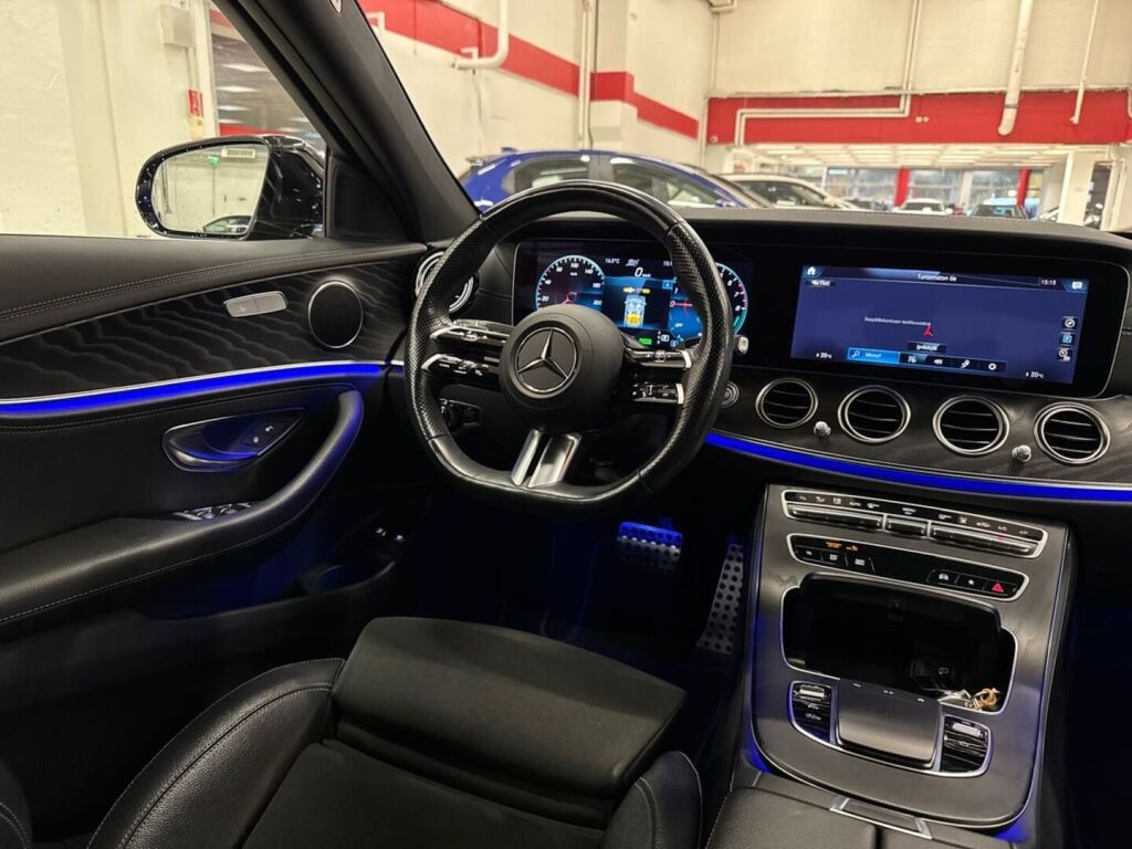 Mercedes-Benz E 2023 Musta