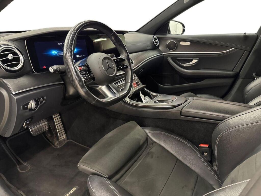 Mercedes-Benz E 2023 Musta