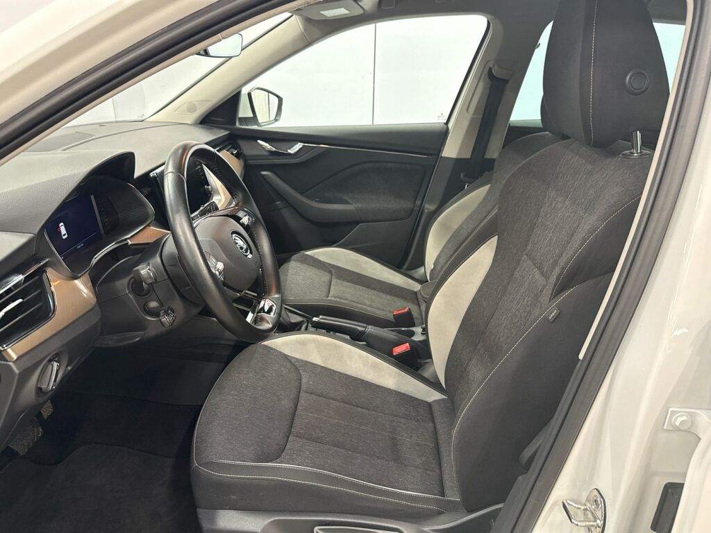 Skoda Kamiq 2023 Valkoinen