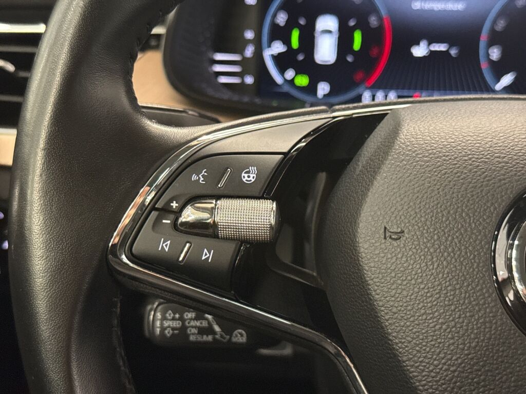 Skoda Kamiq 2023 Valkoinen