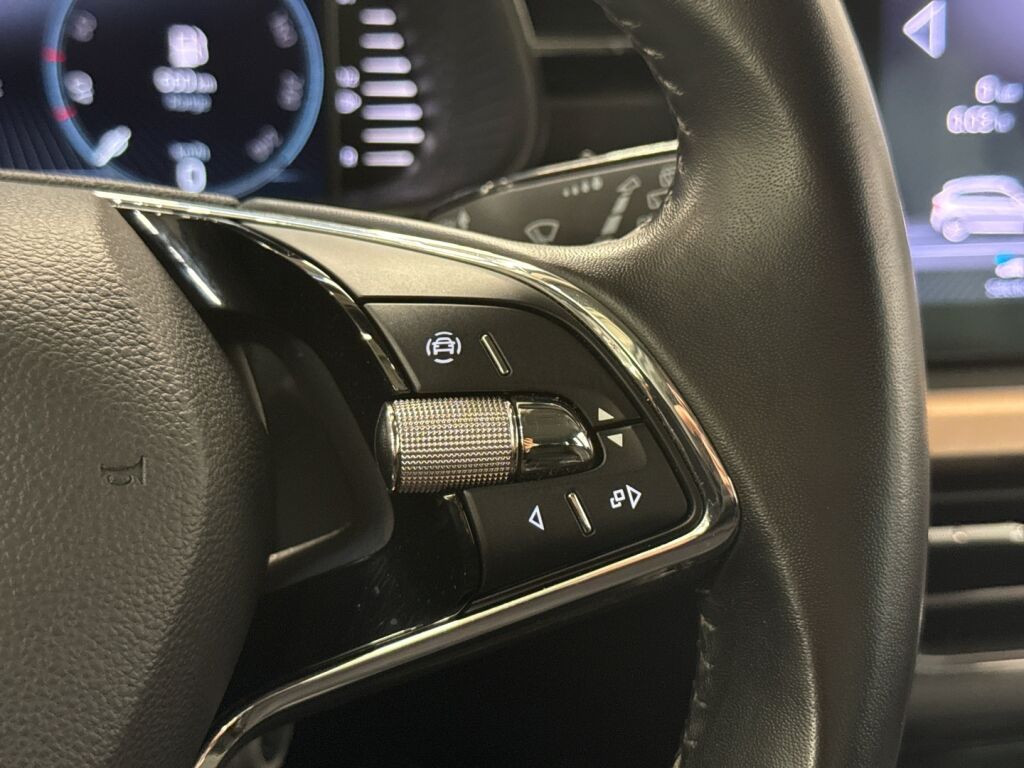 Skoda Kamiq 2023 Valkoinen