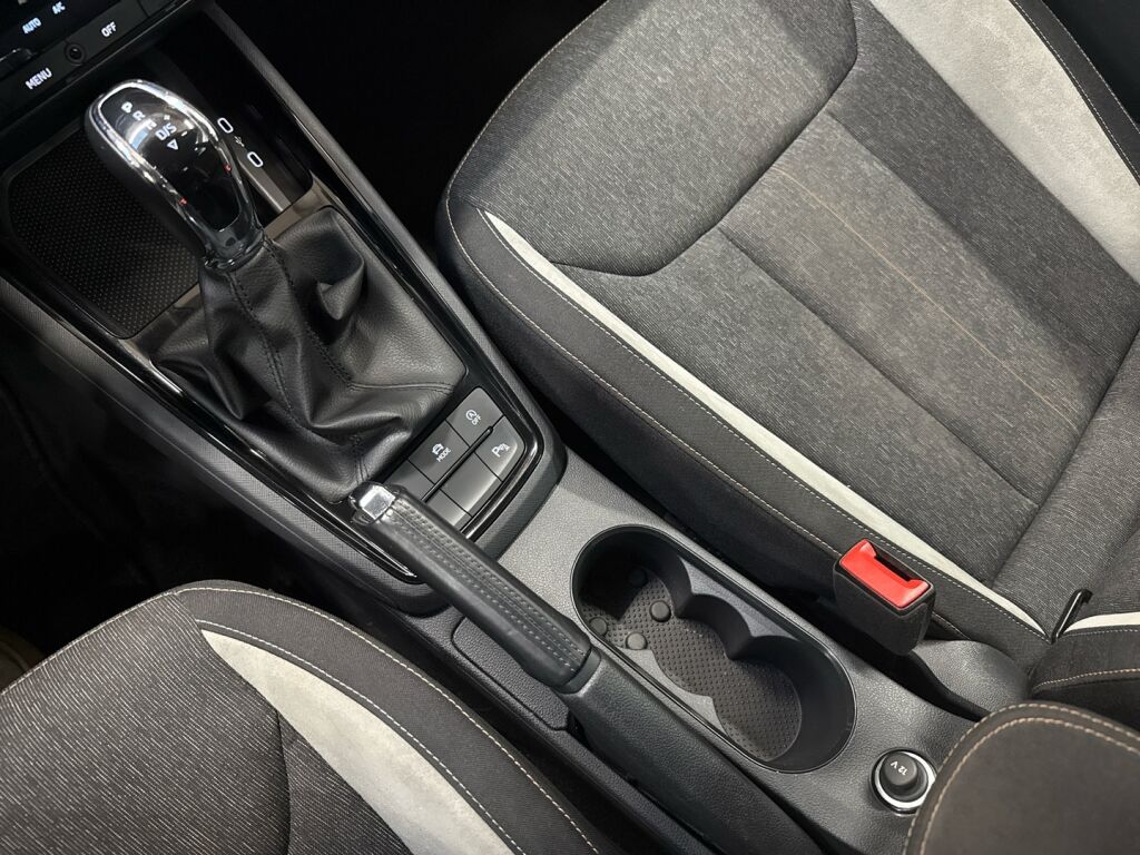 Skoda Kamiq 2023 Valkoinen