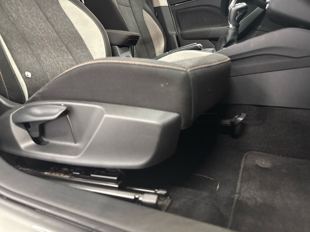 Skoda Kamiq 2023 Valkoinen