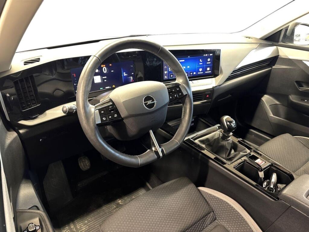 Opel Astra 2023 Valkoinen