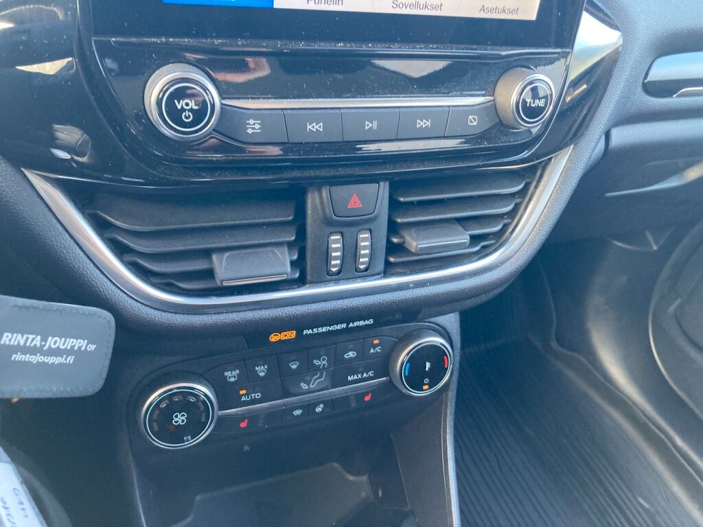 Ford Fiesta 2023 Metallinhohto Musta (Agate Black Metallic)