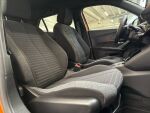 Peugeot 2008 2023 Oranssi
