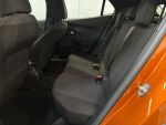 Peugeot 2008 2023 Oranssi