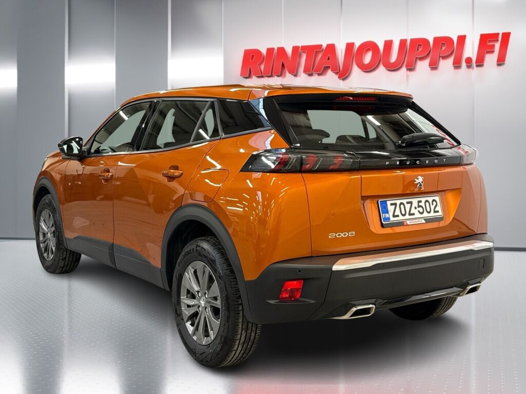 Peugeot 2008 2023 Oranssi
