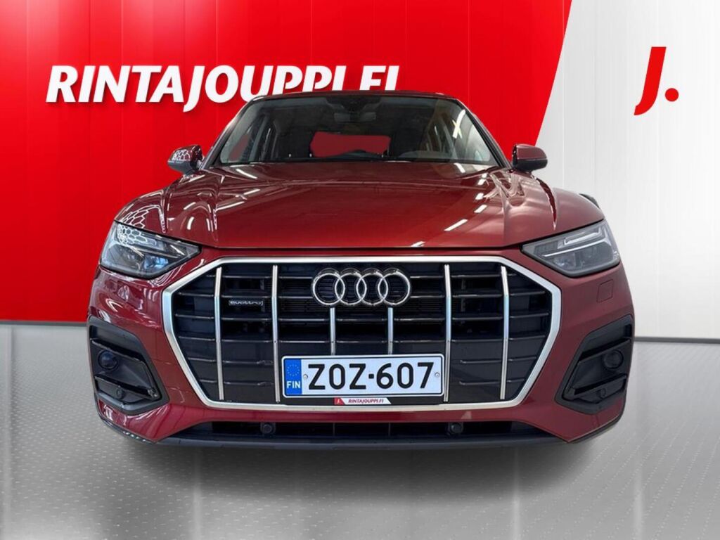 Audi Q5 2023 Punainen