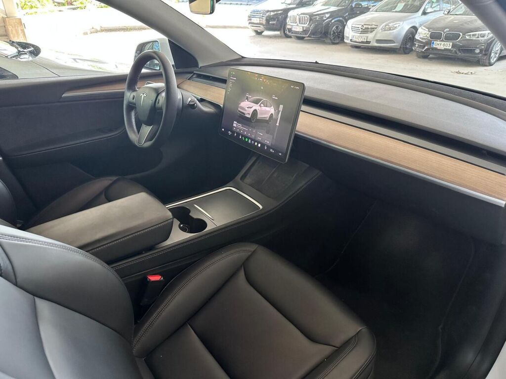 Tesla Model Y 2022 Valkoinen