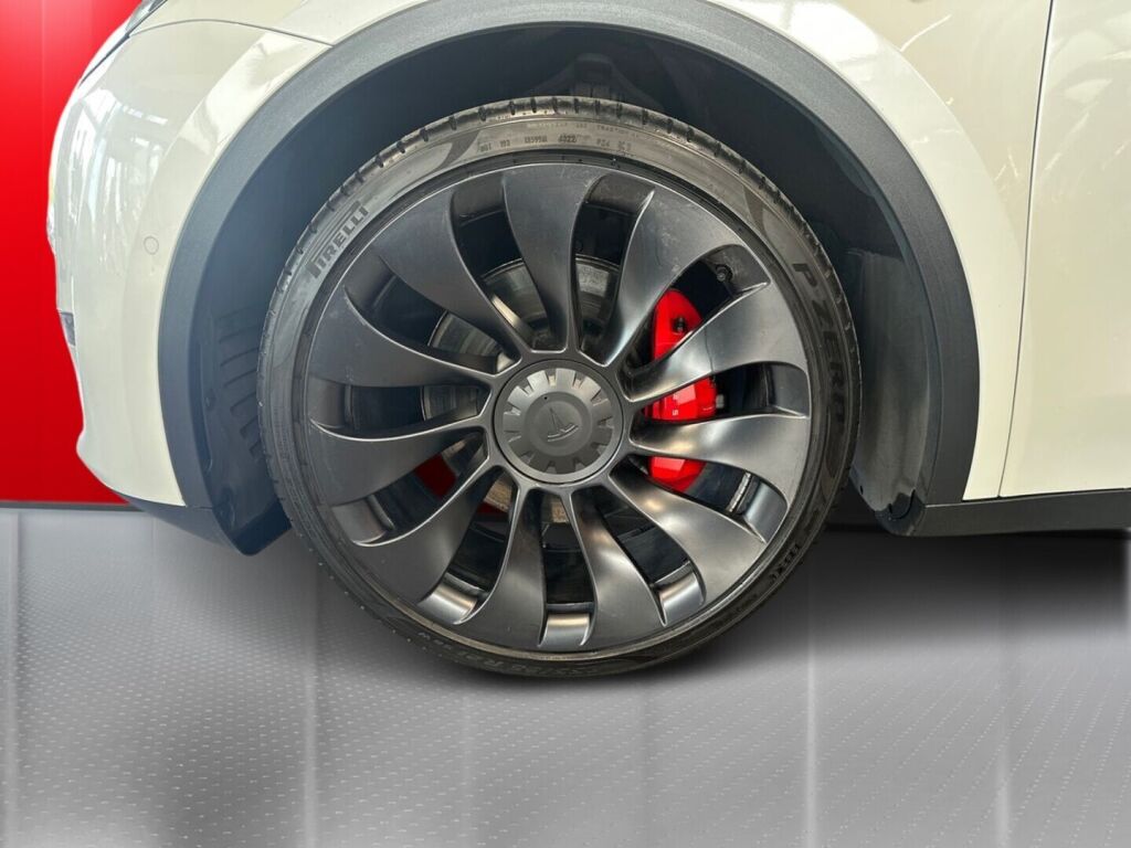 Tesla Model Y 2022 Valkoinen