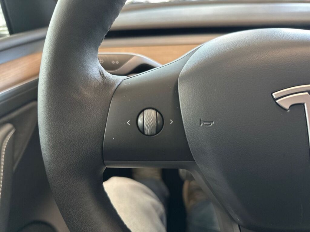 Tesla Model Y 2022 Valkoinen