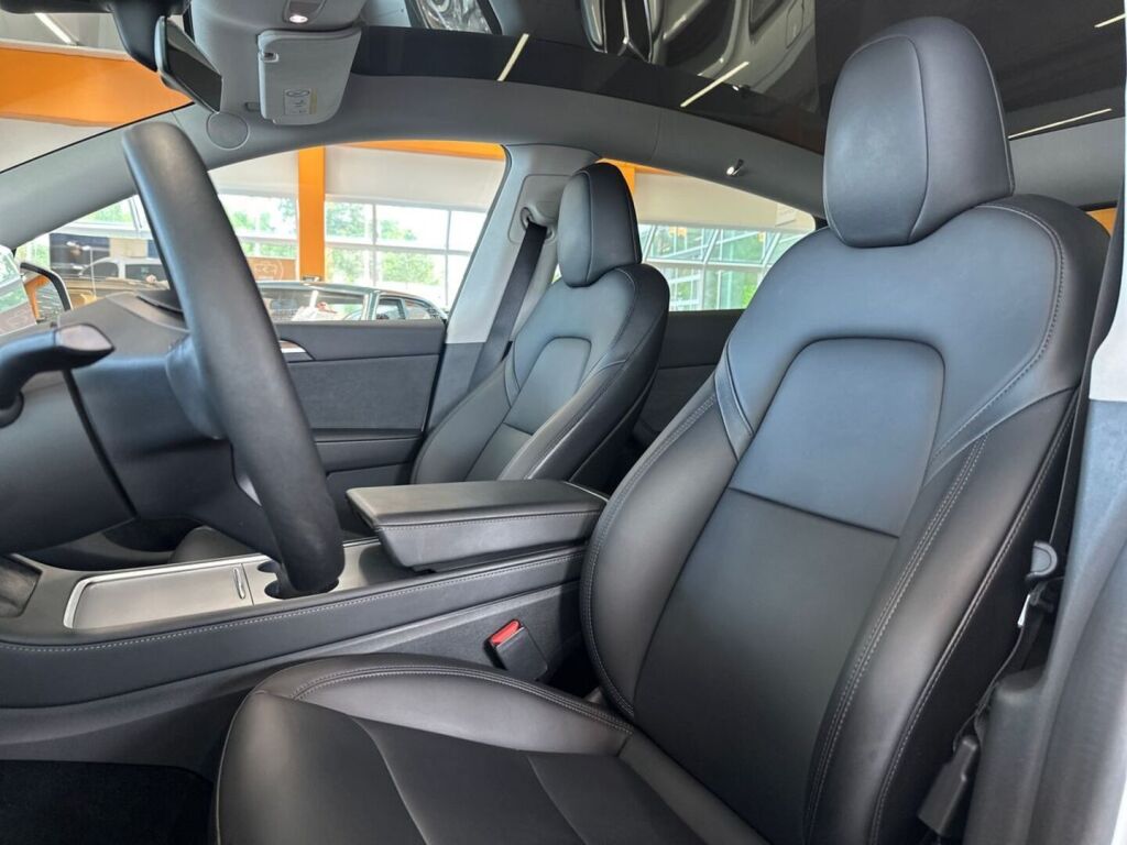Tesla Model Y 2022 Valkoinen