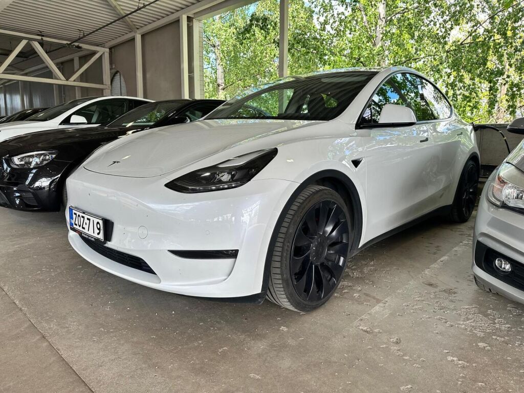 Tesla Model Y 2022 Valkoinen