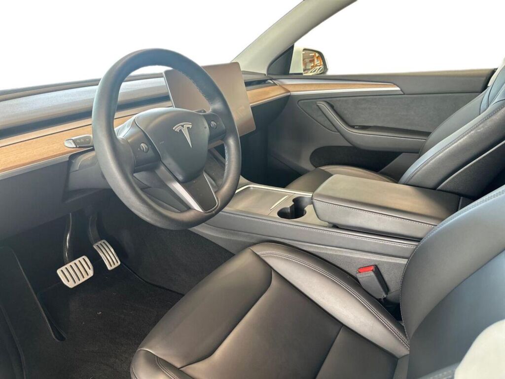 Tesla Model Y 2022 Valkoinen
