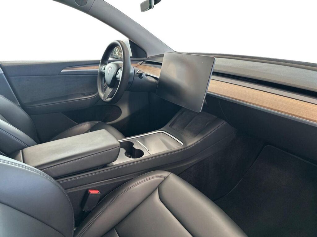 Tesla Model Y 2022 Valkoinen