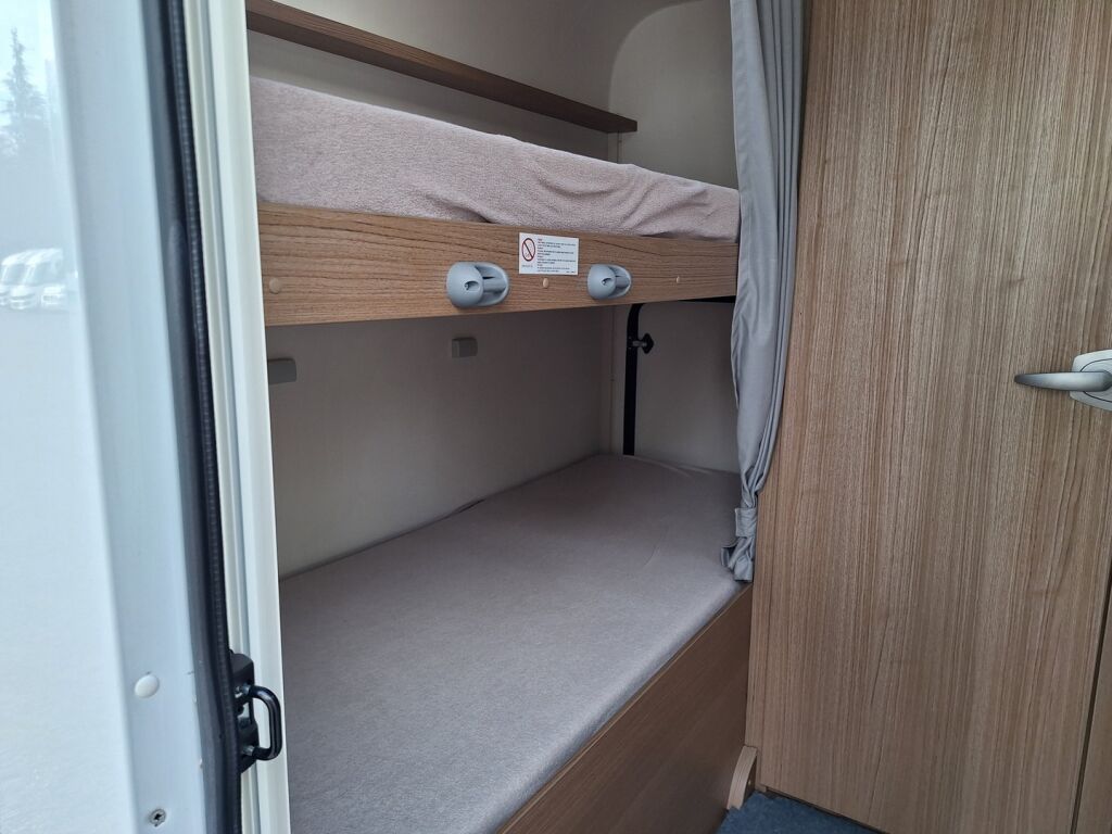 Carado A 461 2023 Valkoinen