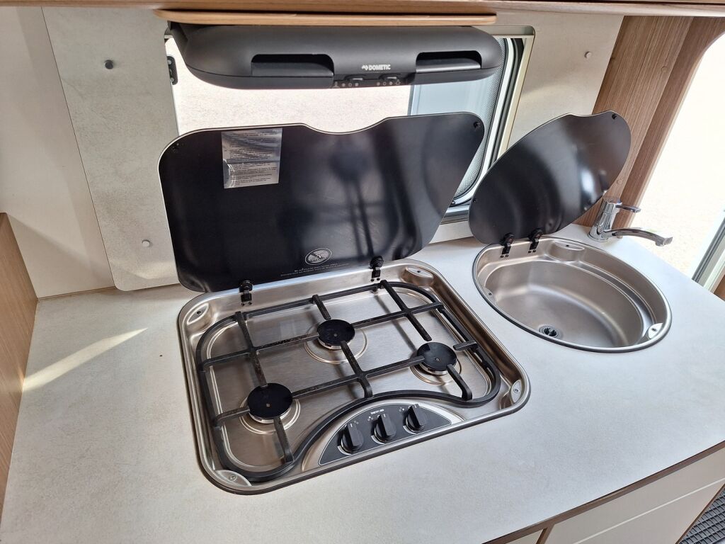 Carado A 461 2023 Valkoinen