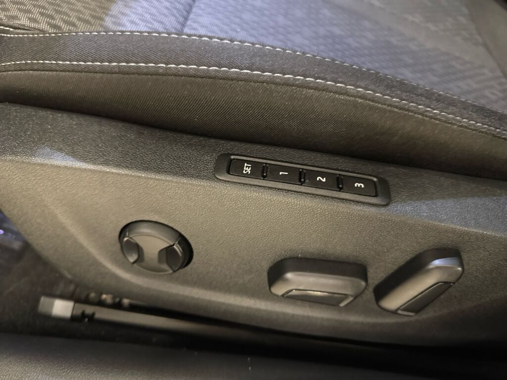 Skoda Octavia 2020 Valkoinen