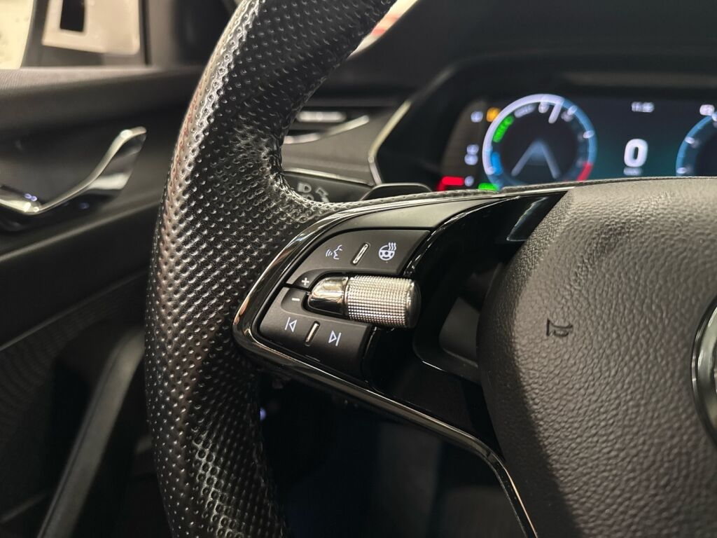 Skoda Octavia 2020 Valkoinen