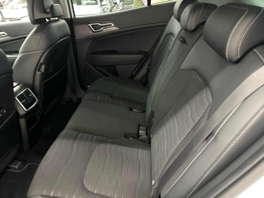 Kia Sportage 2022 Valkoinen