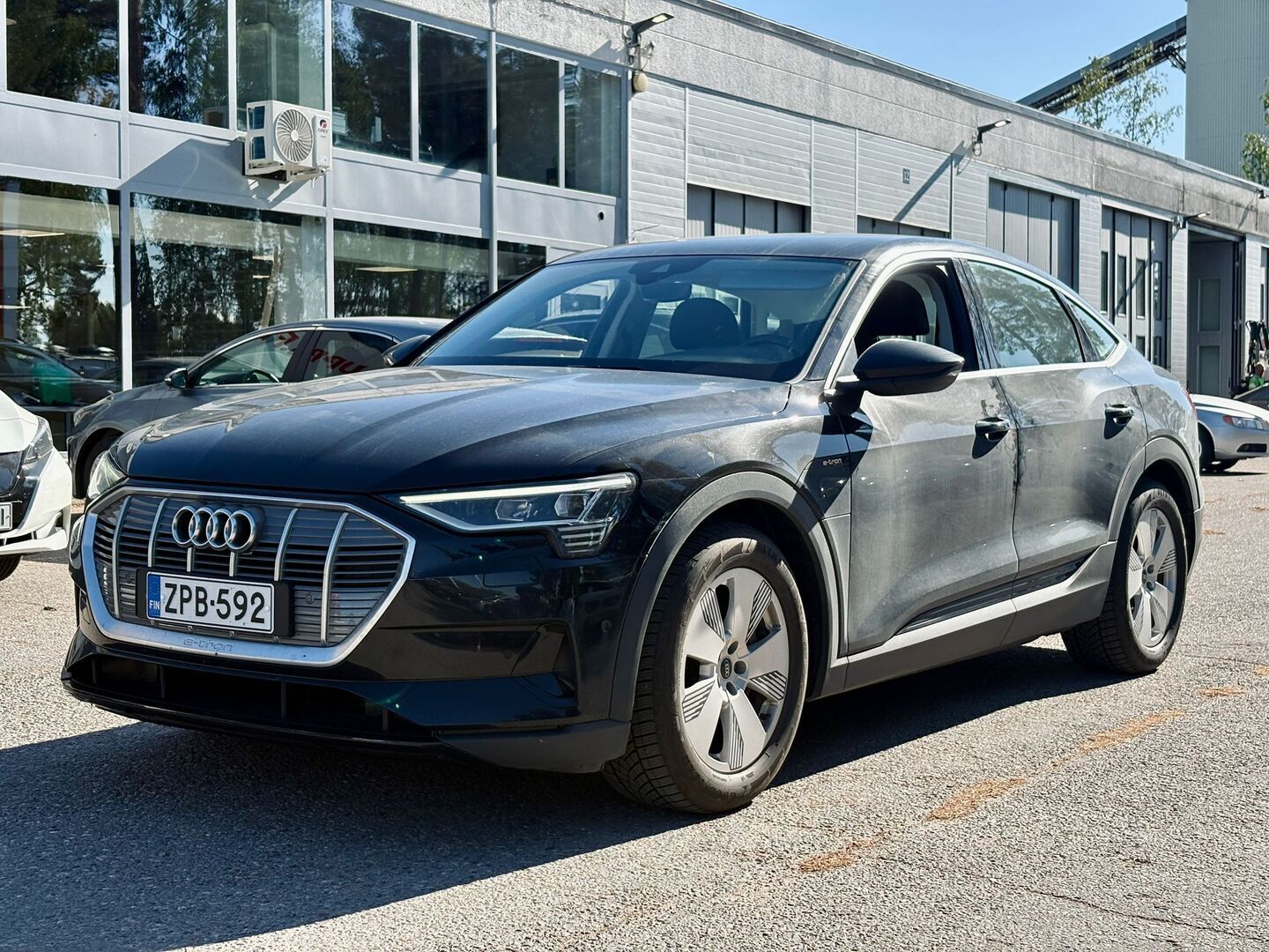 Audi e-tron