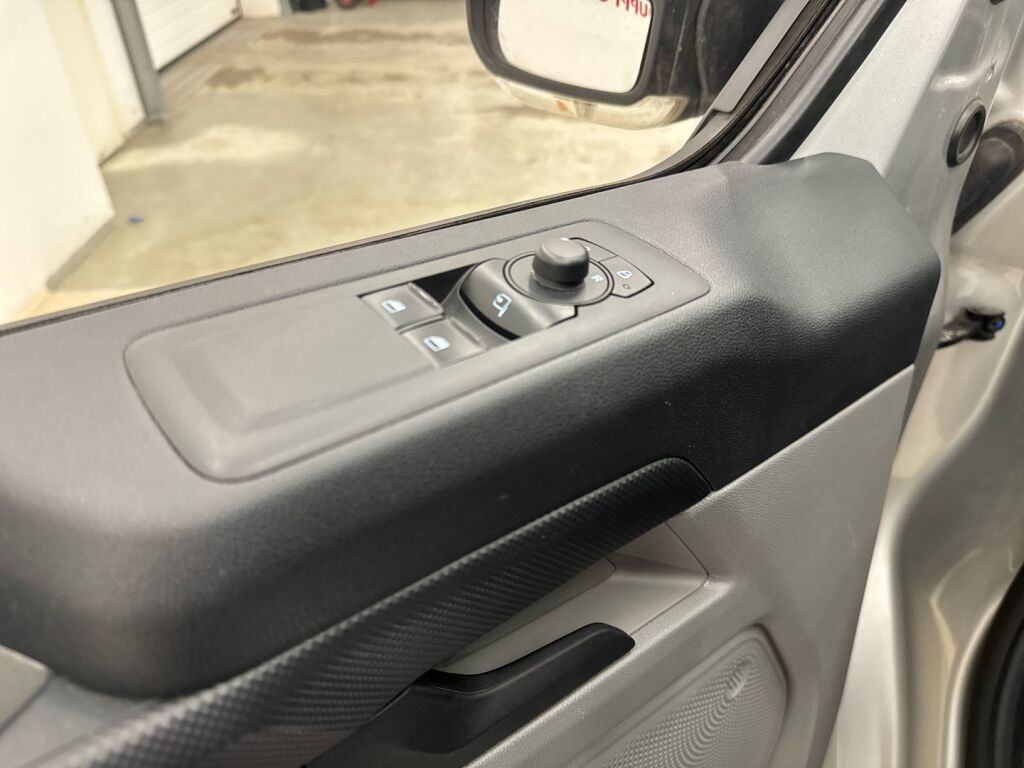 Ford Transit Custom 2025 Harmaa