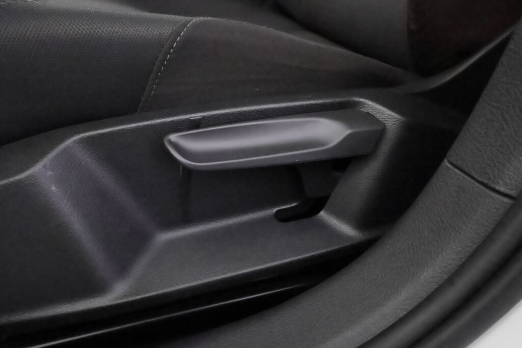 Volkswagen Golf 2019 Valkoinen