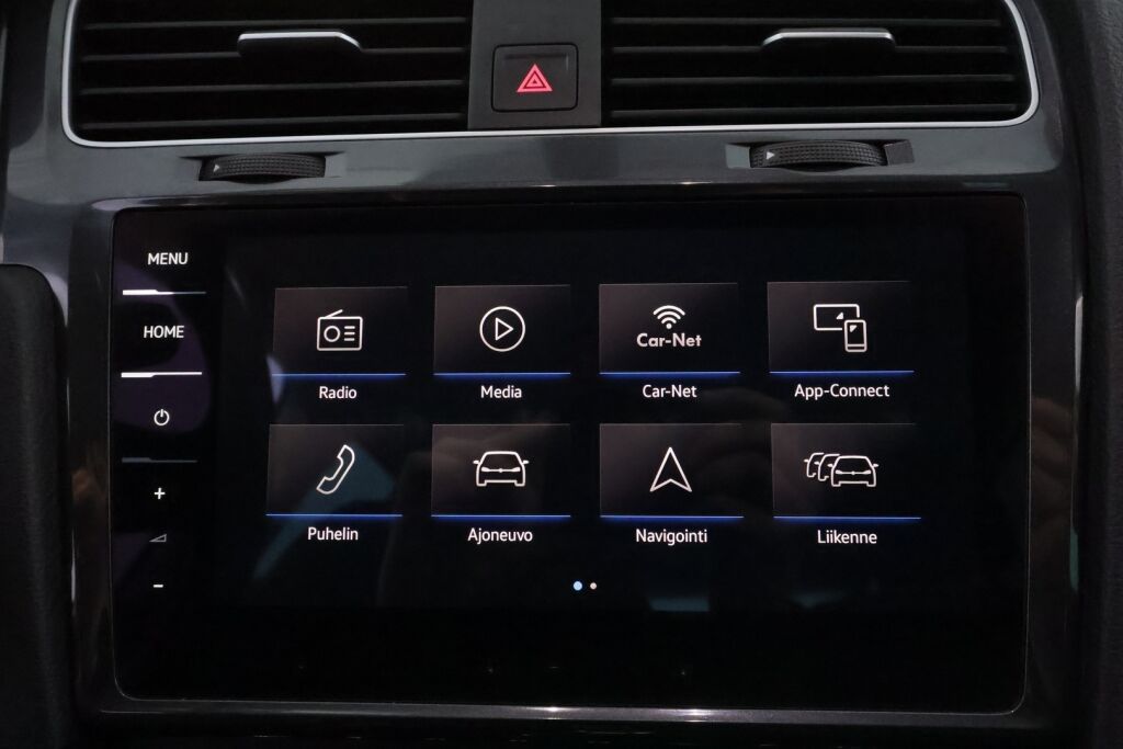 Volkswagen Golf 2019 Valkoinen