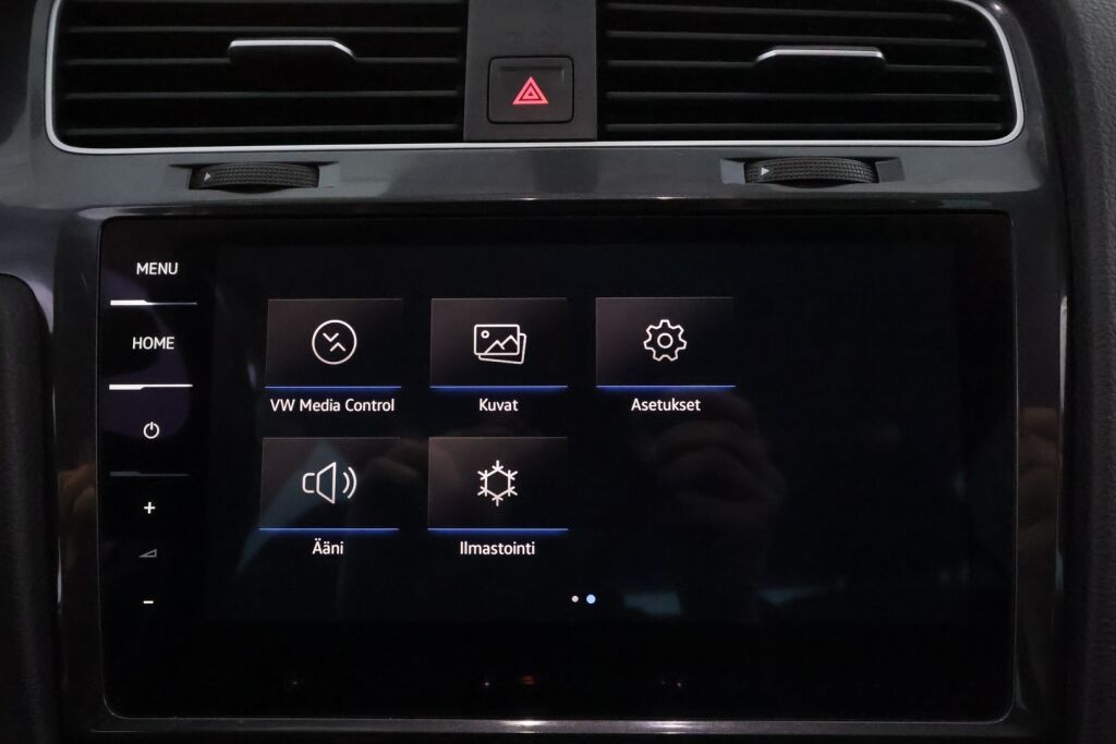 Volkswagen Golf 2019 Valkoinen