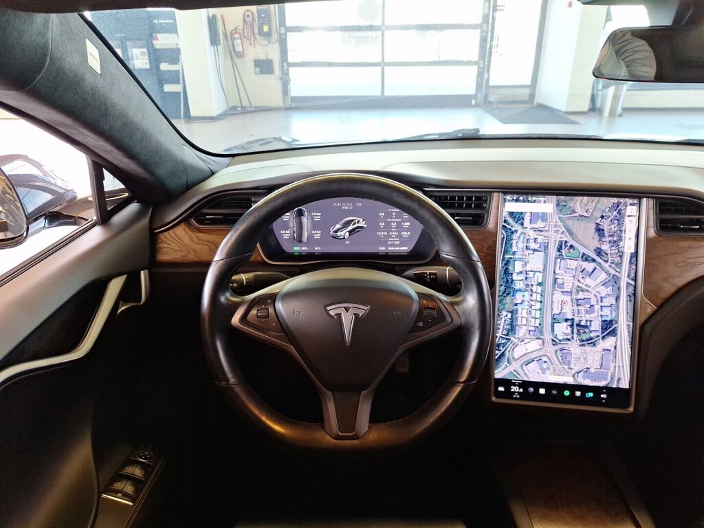 Tesla Model S 2018 Harmaa