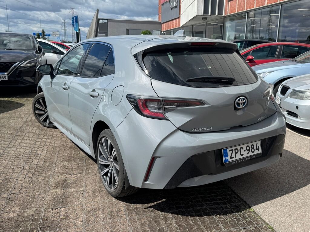 Toyota Corolla 2022 Harmaa
