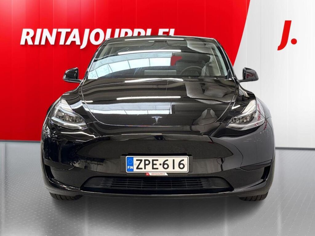 Tesla Model Y 2023 Musta