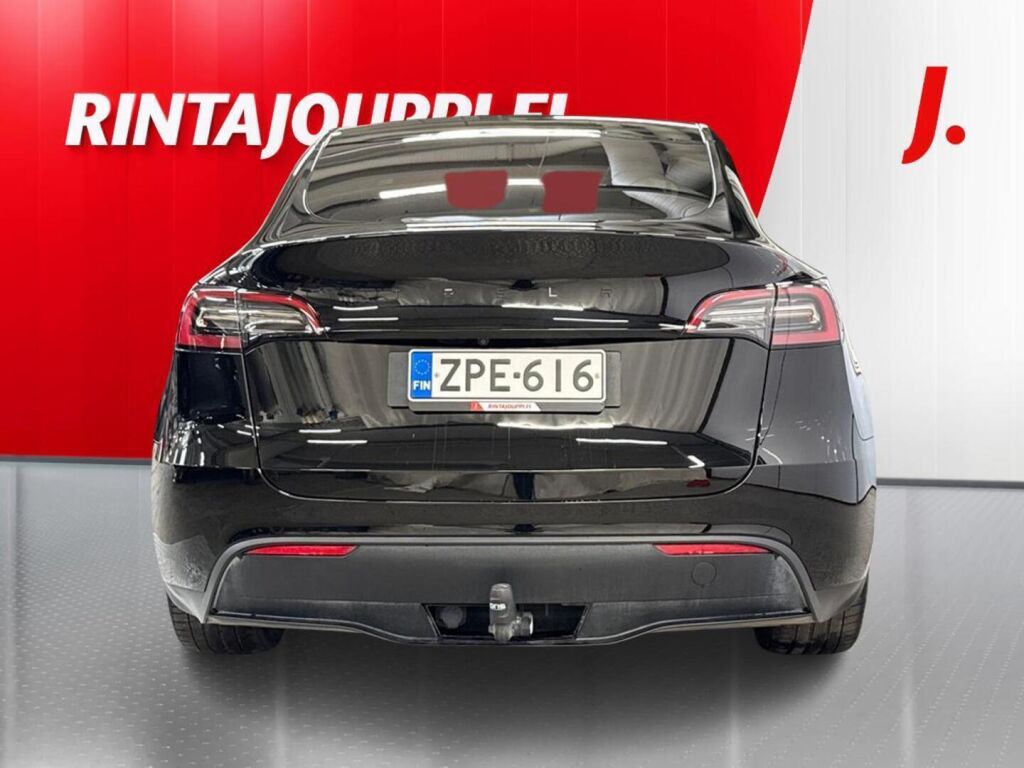 Tesla Model Y 2023 Musta