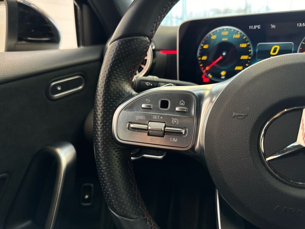 Mercedes-Benz A 2020 Musta