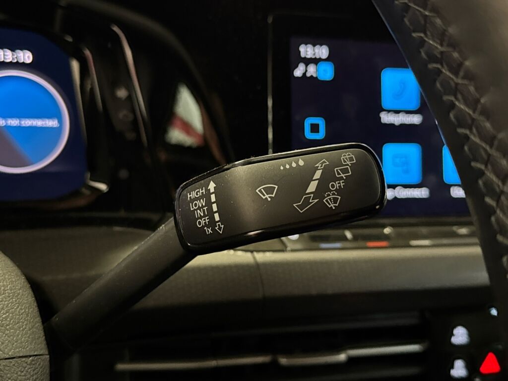 Volkswagen Golf 2022 Harmaa