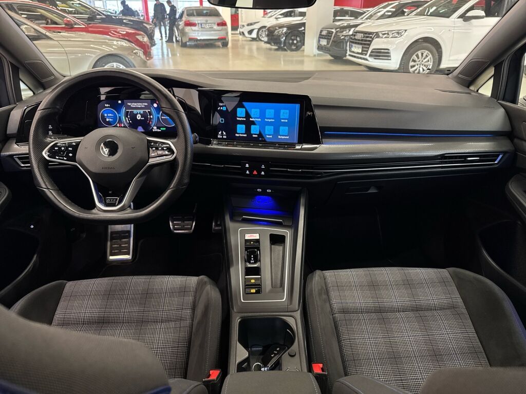 Volkswagen Golf 2022 Harmaa