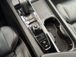 Volvo XC60 2022 Musta