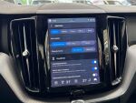 Volvo XC60 2022 Musta