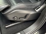 Volvo XC60 2022 Musta